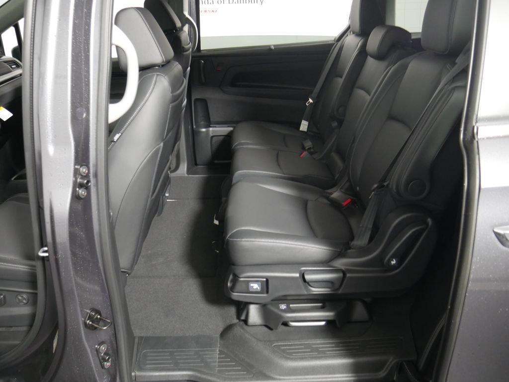 New 2026 Honda Odyssey Touring image 15