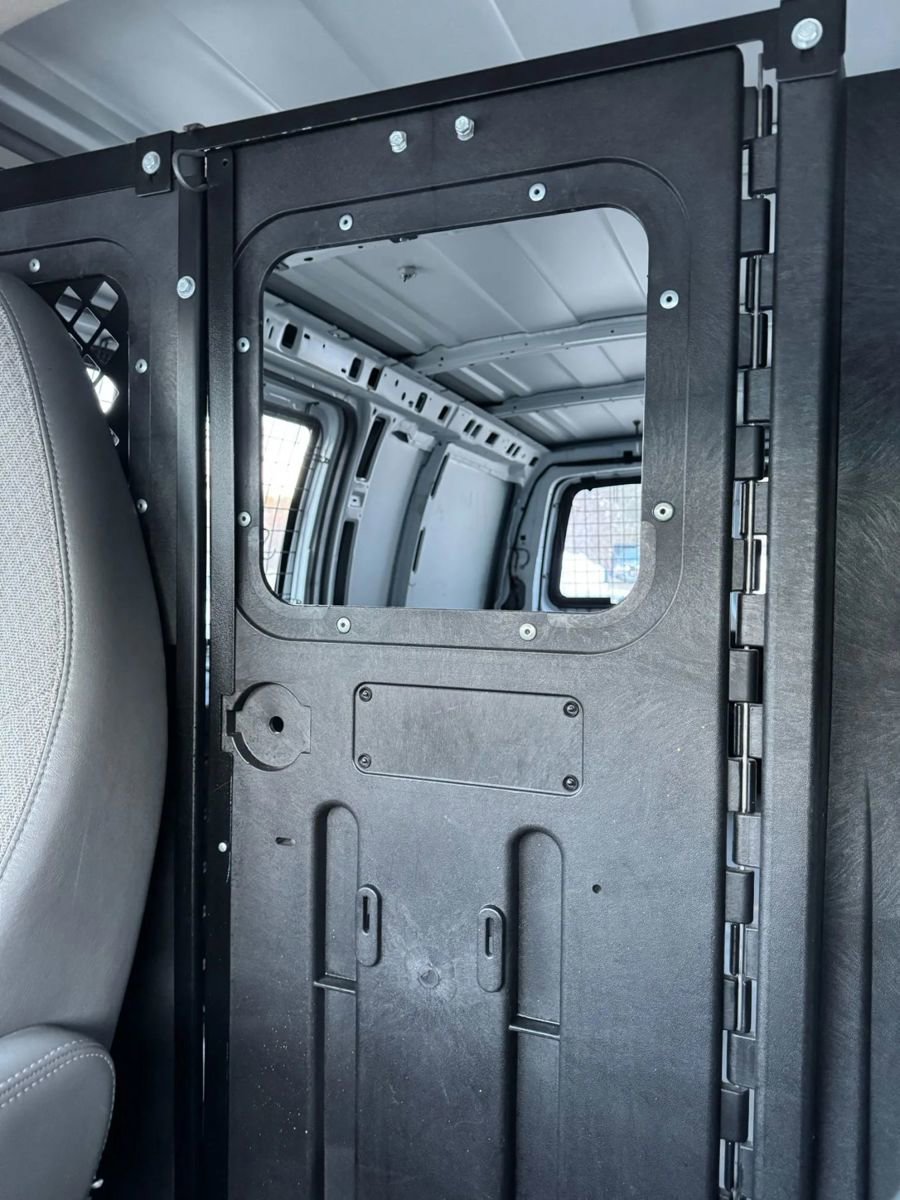 Used 2013 GMC Savana 1500 AWD image 12