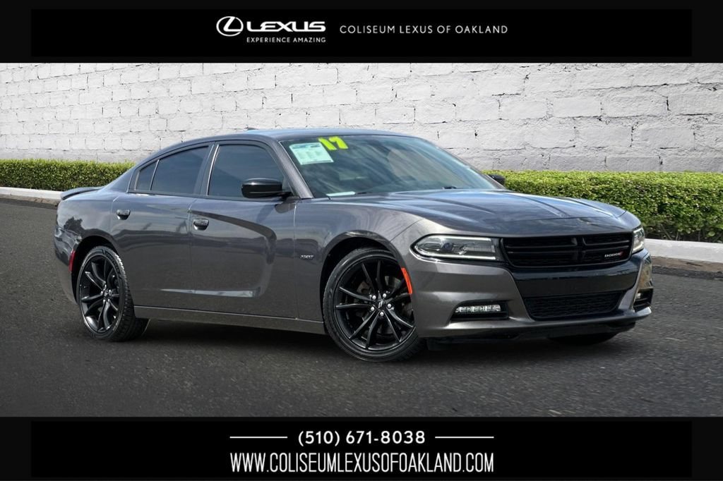 Used 2017 Dodge Charger R/T w/ Blacktop Package