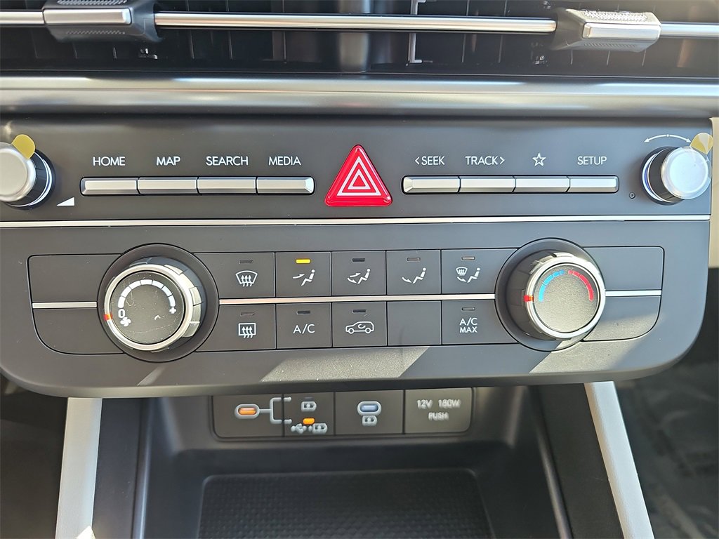 New 2026 Hyundai Tucson SE image 22