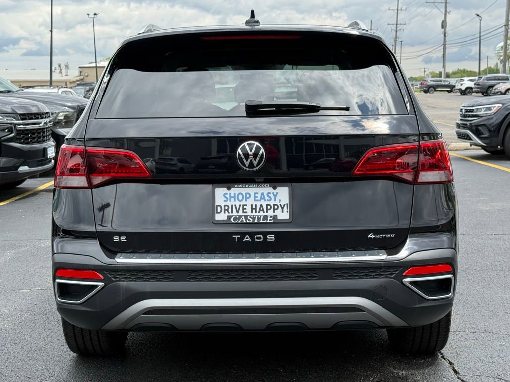 Used 2023 Volkswagen Taos SE w/ Panoramic Sunroof Package AWD/4WD image 10