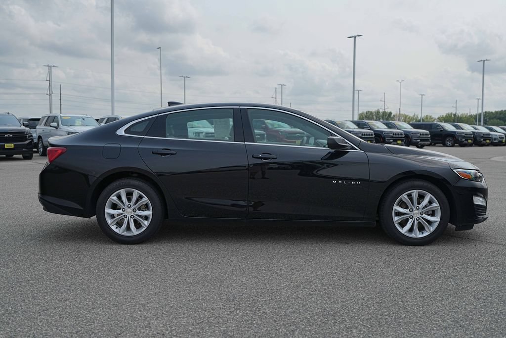 Used 2024 Chevrolet Malibu LT FWD image 5