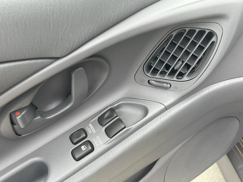 Used 1997 Mitsubishi Eclipse GS FWD image 27