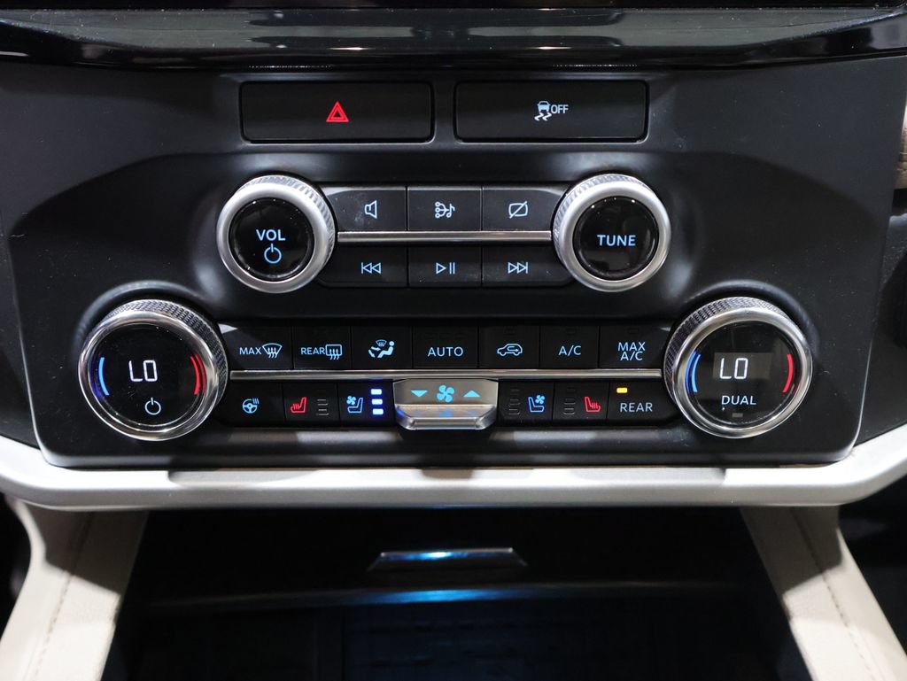 Used 2022 Ford Expedition Limited AWD/4WD image 37