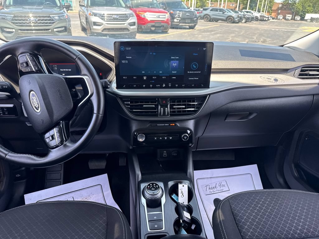 Used 2025 Ford Escape Active w/ Active Premium Tech Pack AWD/4WD image 19