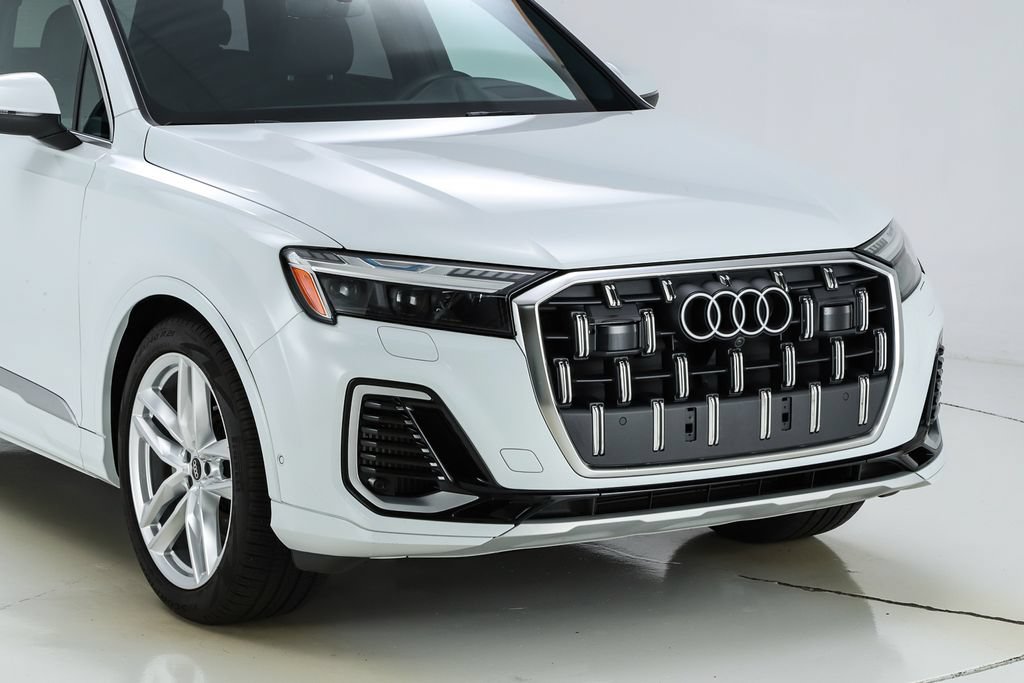 Used 2025 Audi Q7 3.0T Prestige w/ Prestige Package AWD/4WD image 29