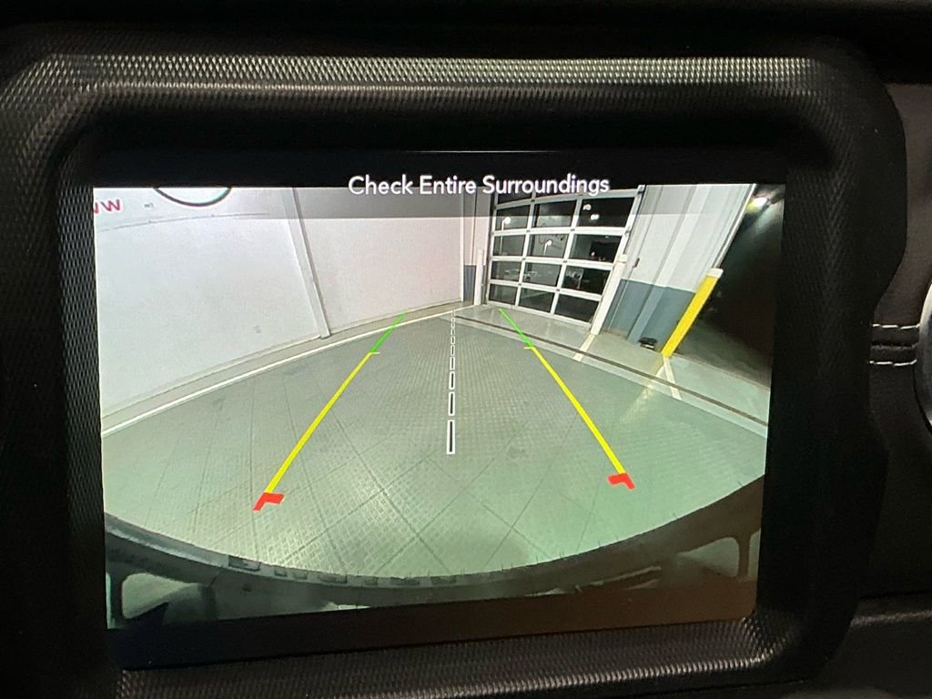 Used 2022 Jeep Wrangler Unlimited Sahara image 10