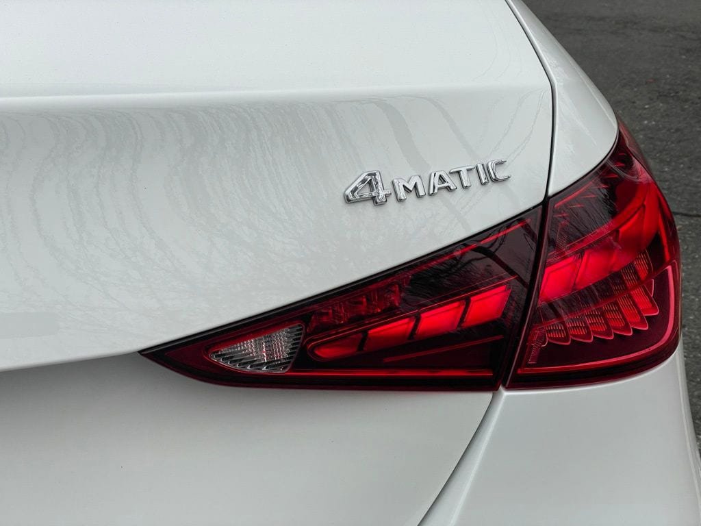 Used 2023 Mercedes-Benz C 300 4MATIC Sedan image 22