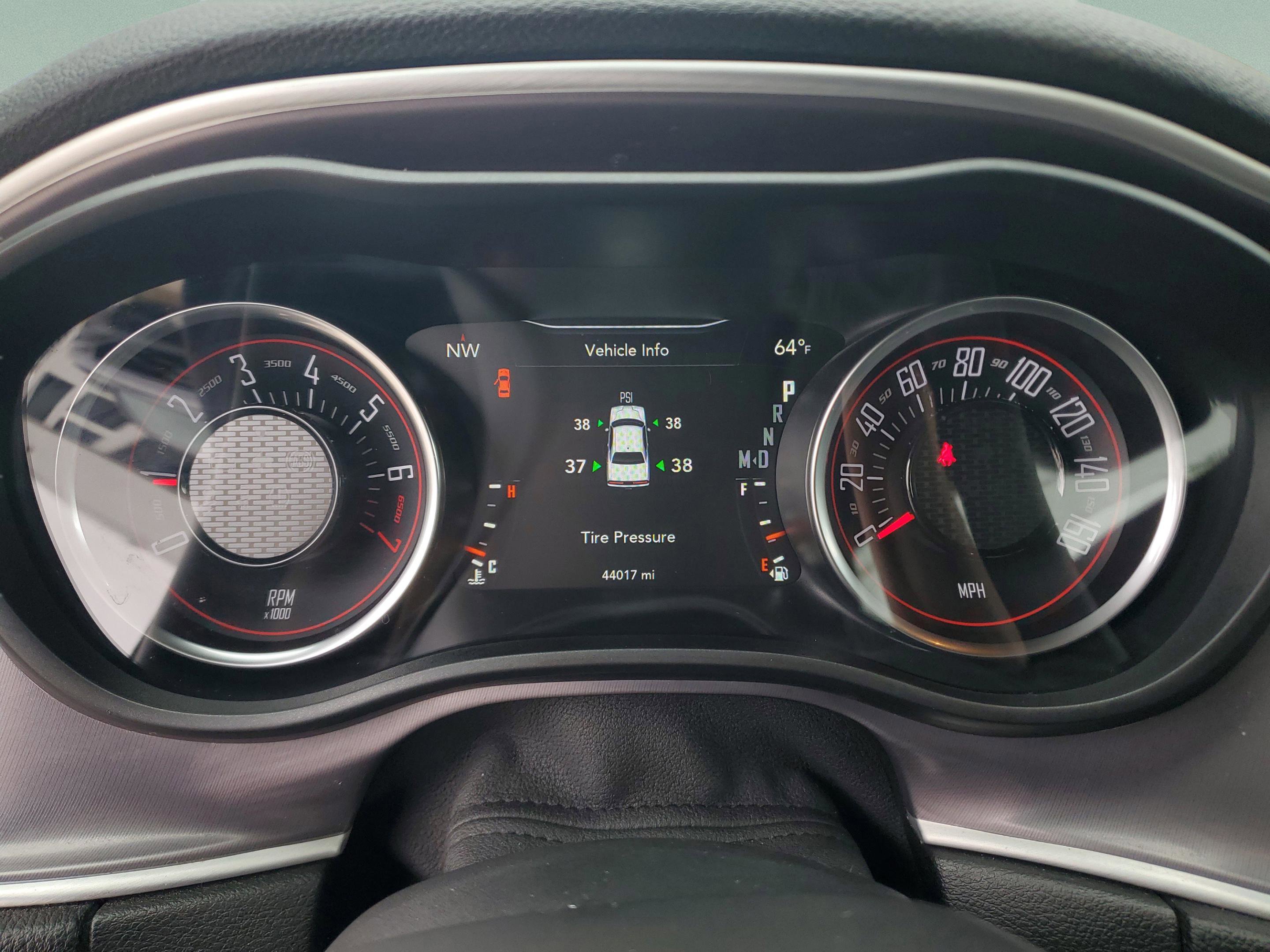 Used 2019 Dodge Challenger SXT image 29