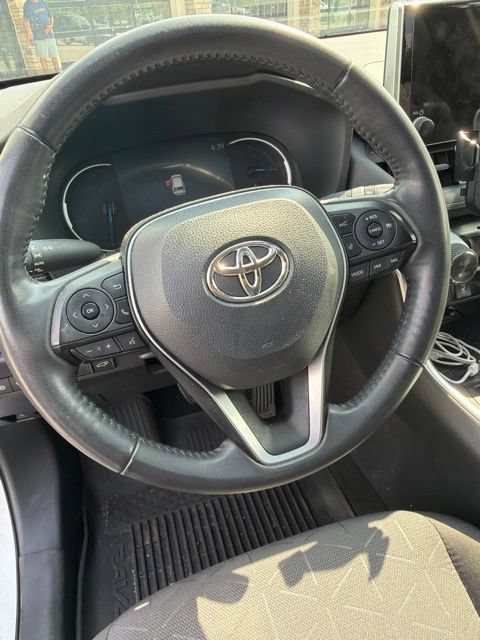 Used 2024 Toyota RAV4 XLE w/ Convenience Package AWD/4WD image 13