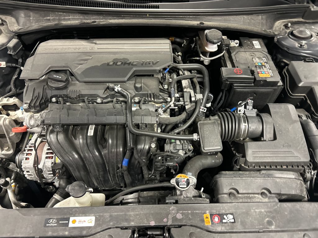 Used 2024 Hyundai Elantra Limited FWD image 25