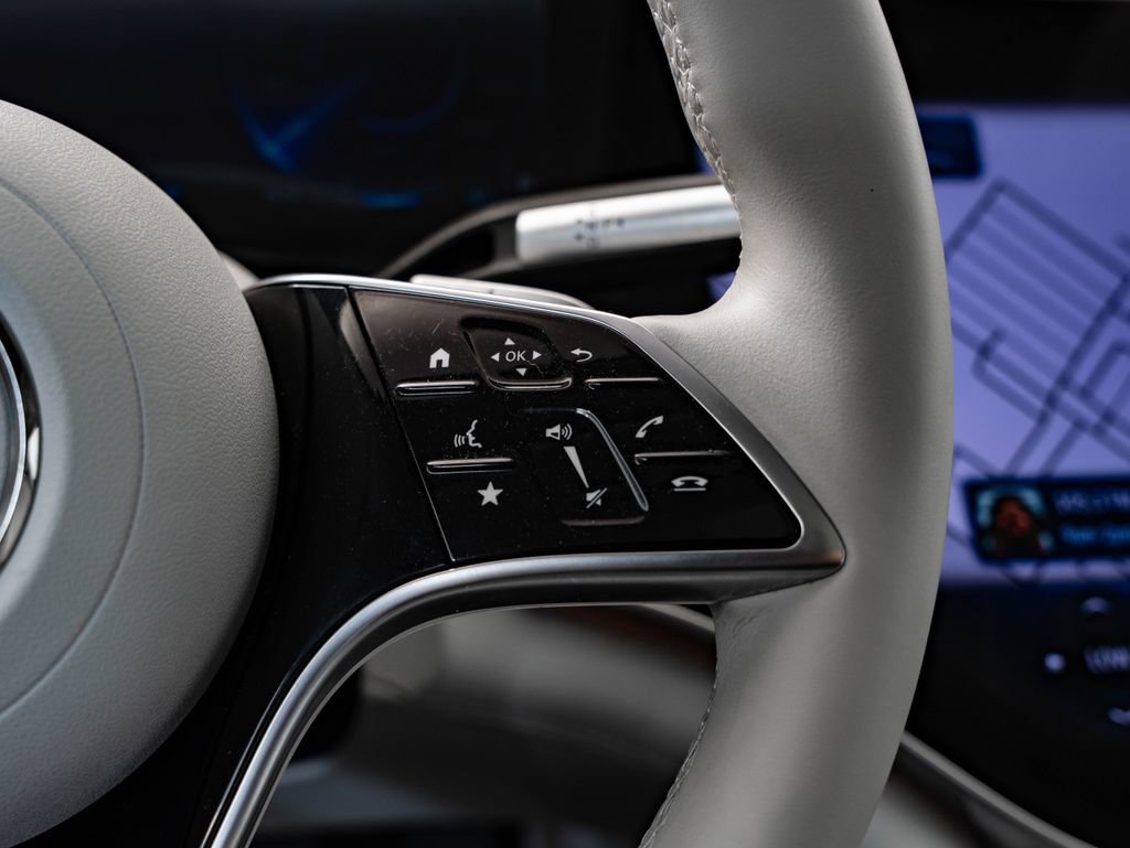 Certified 2023 Mercedes-Benz EQS 580 4MATIC Sedan image 33