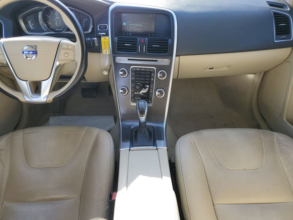 Used 2015 Volvo XC60 T5 w/ Proximity Package image 23