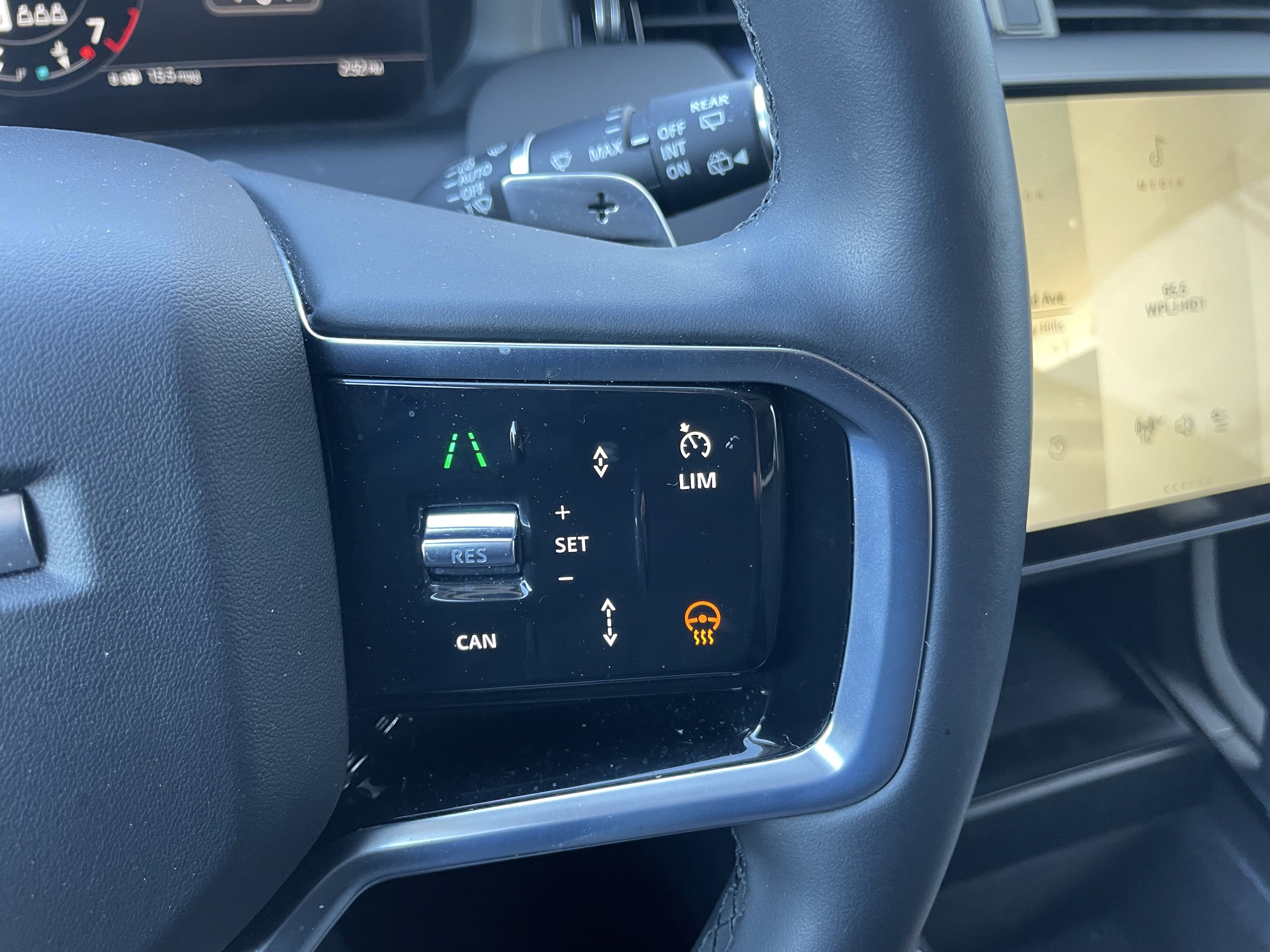 Certified 2024 Land Rover Discovery Sport S image 22