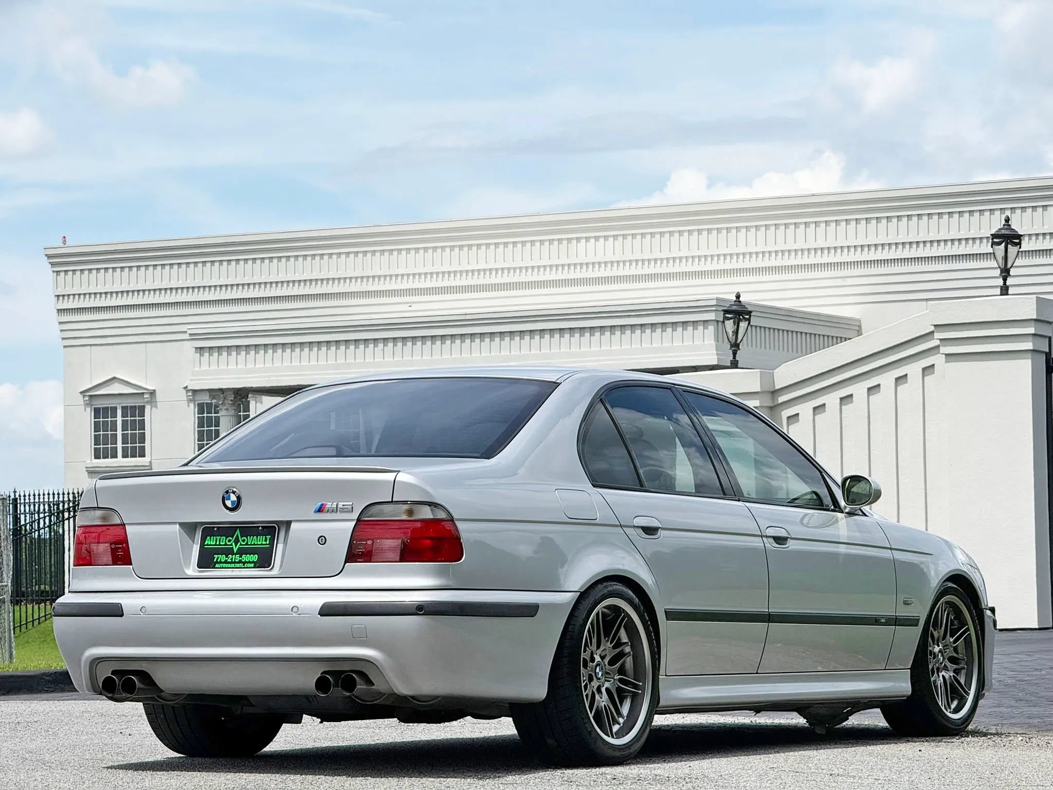 Used 2000 BMW M5 RWD image 12