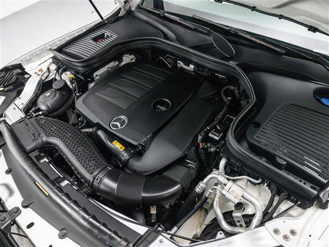 Used 2021 Mercedes-Benz GLC 300 SUV image 12