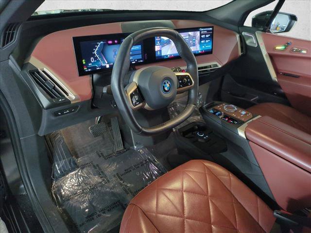 Used 2023 BMW iX M60 w/ Executive Package image 10