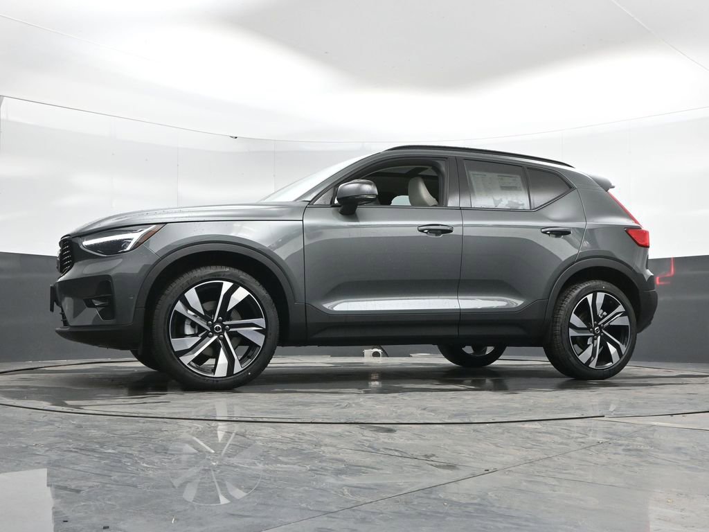 New 2026 Volvo XC40 B5 Ultra w/ Climate Package image 44