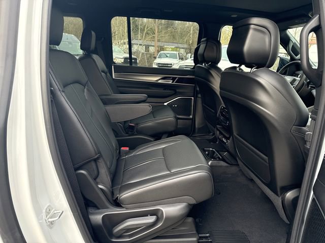 New 2026 Jeep Grand Wagoneer L 4WD w/ Premium Group I image 41