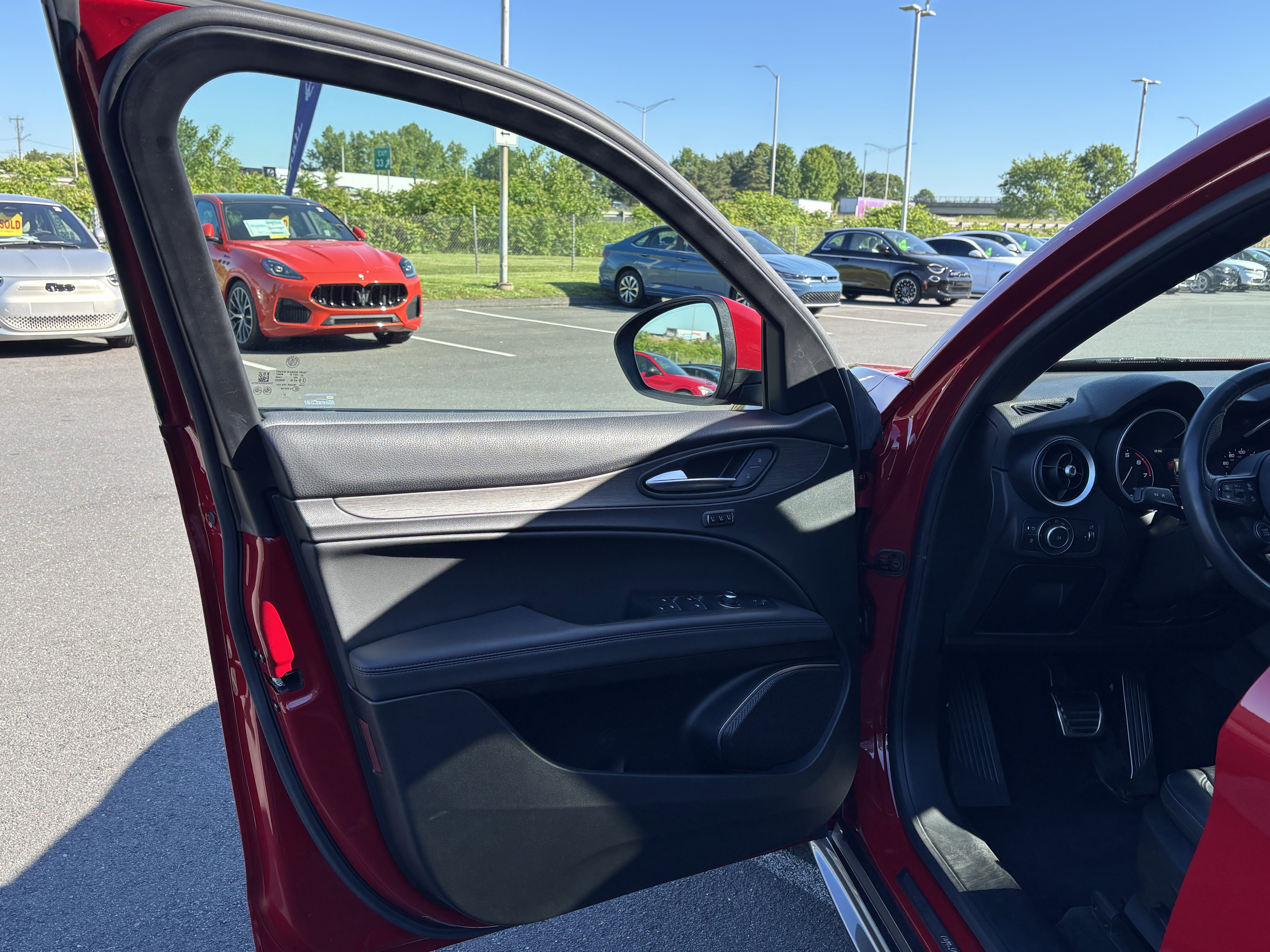 Used 2022 Alfa Romeo Stelvio Ti w/ Active Assist Plus Package AWD/4WD image 26