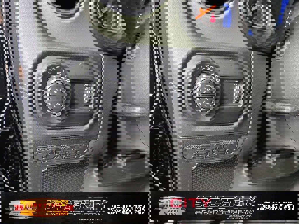 New 2025 Jeep Gladiator Mojave image 15