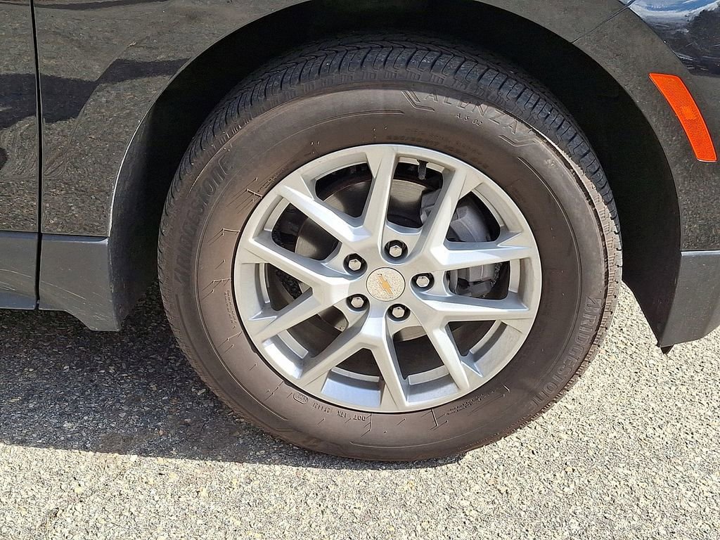 Used 2023 Chevrolet Equinox LT image 9