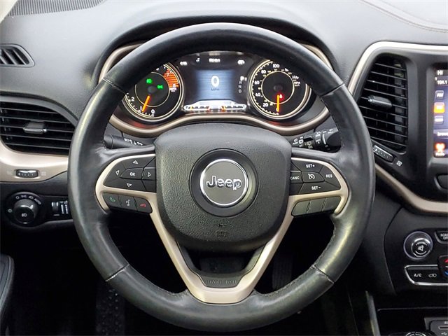 Used 2016 Jeep Cherokee Limited image 35