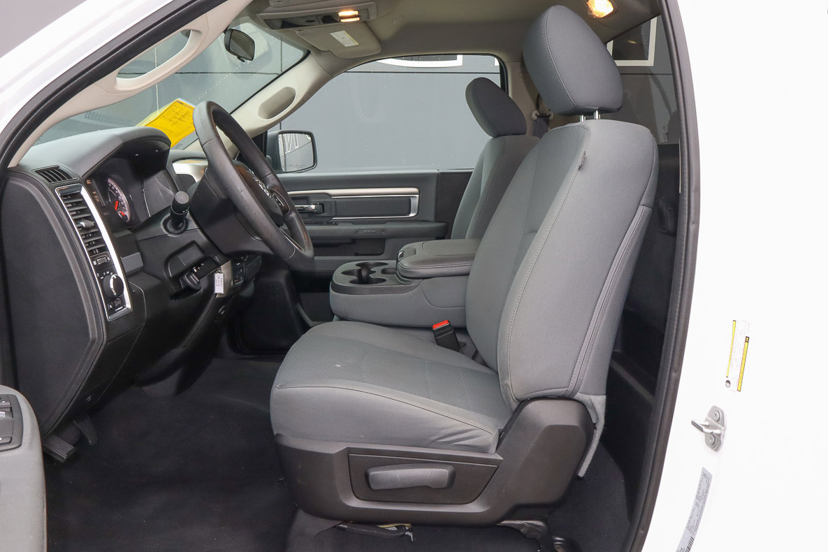 Used 2020 RAM 1500 Classic SLT AWD/4WD image 7