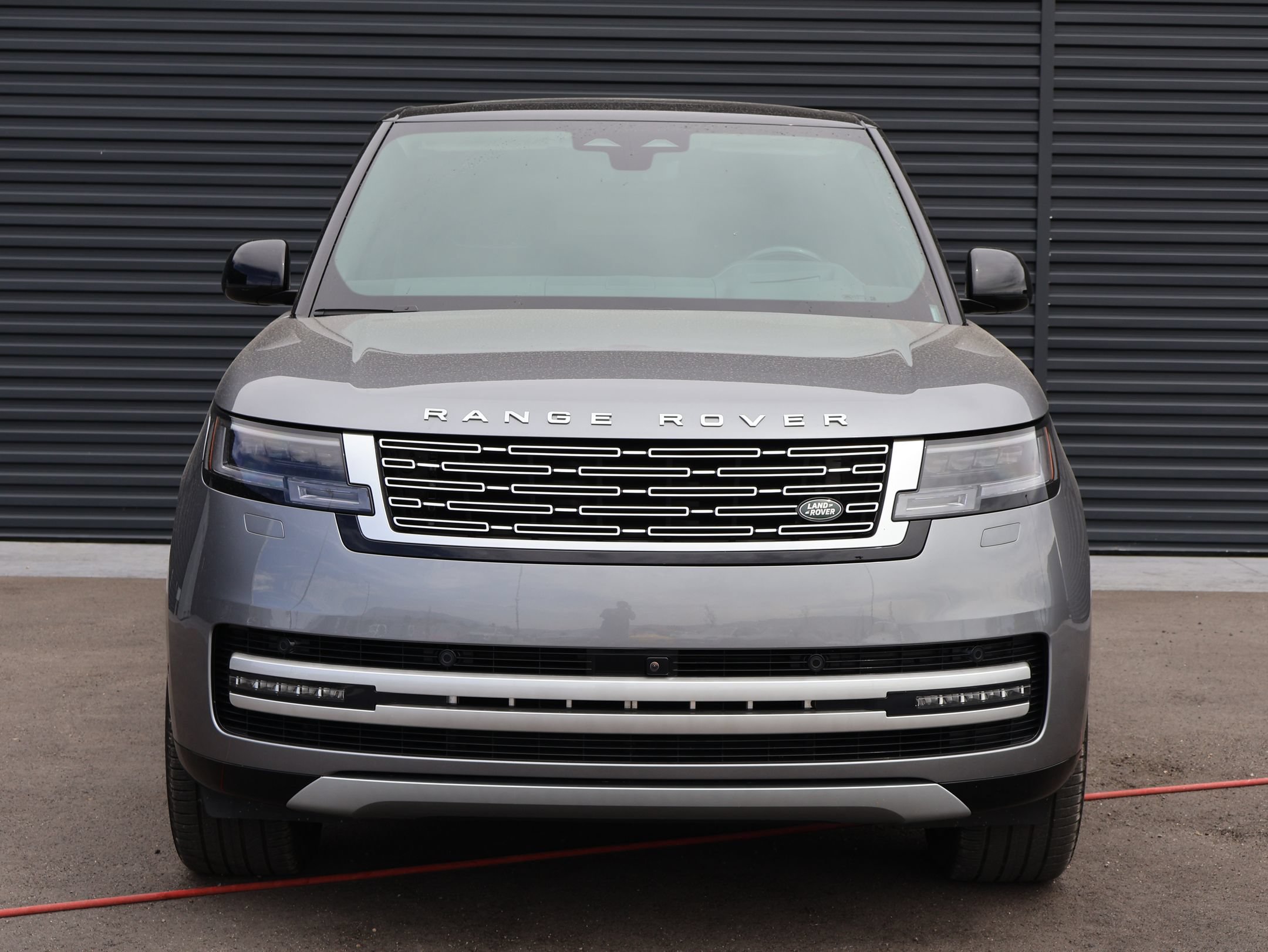 Used 2025 Land Rover Range Rover Autobiography AWD/4WD image 6