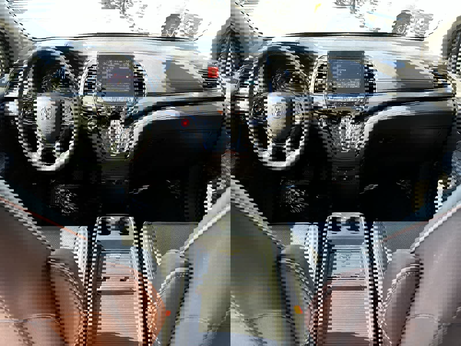 Used 2024 Honda Odyssey Elite image 15