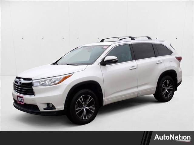 Used 2016 Toyota Highlander XLE image 1
