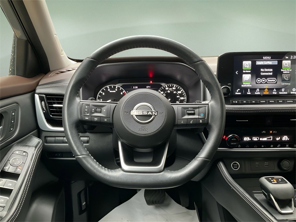 Used 2022 Nissan Rogue SL w/ SL Premium Package image 19