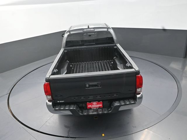 Used 2019 Toyota Tacoma SR5 AWD/4WD image 30