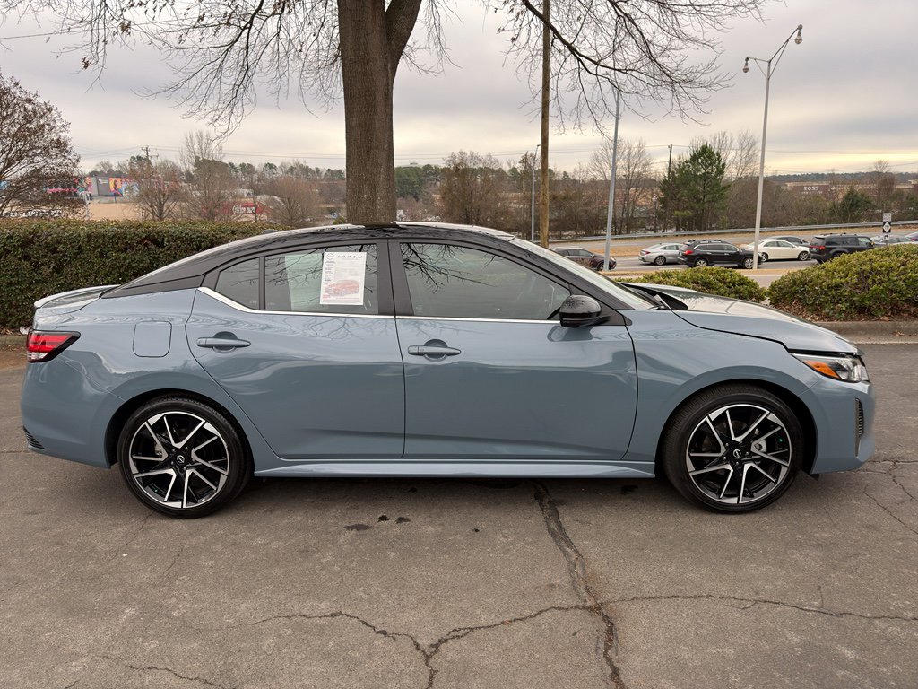 Used 2024 Nissan Sentra SR w/ SR Premium Package image 8