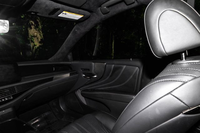 Used 2023 Lexus LS 500h AWD w/ Luxury Package image 17