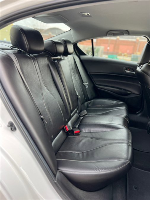 Used 2019 Acura ILX w/ Premium Package image 31
