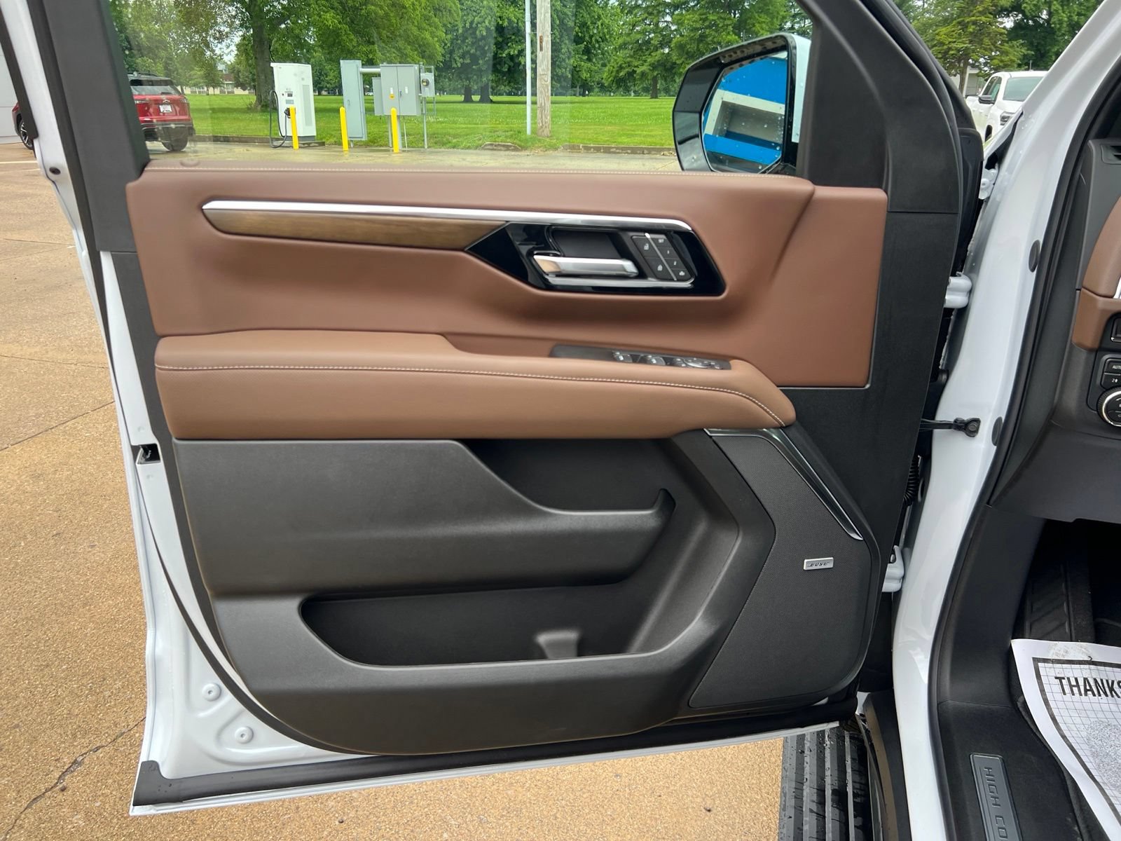New 2026 Chevrolet Tahoe High Country AWD/4WD image 13