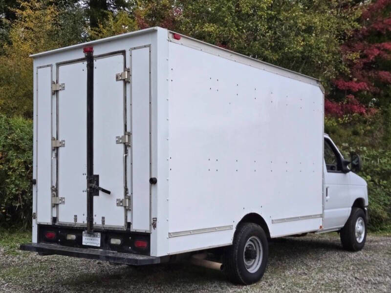 Used 2015 Ford E-350 and Econoline 350 Super Duty w/ Power Windows & Locks Group image 8