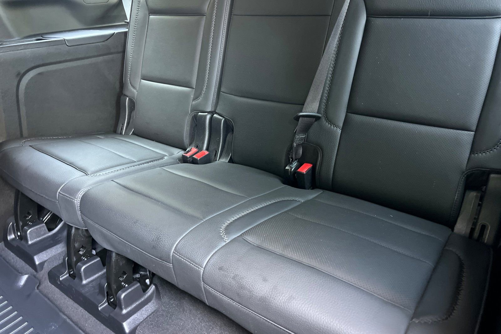 Used 2021 GMC Yukon XL Denali AWD/4WD image 15