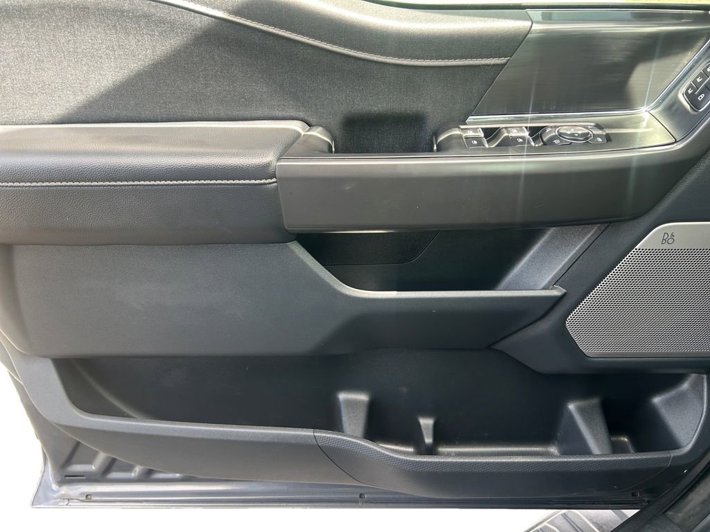 Used 2025 Ford F150 Lariat image 17