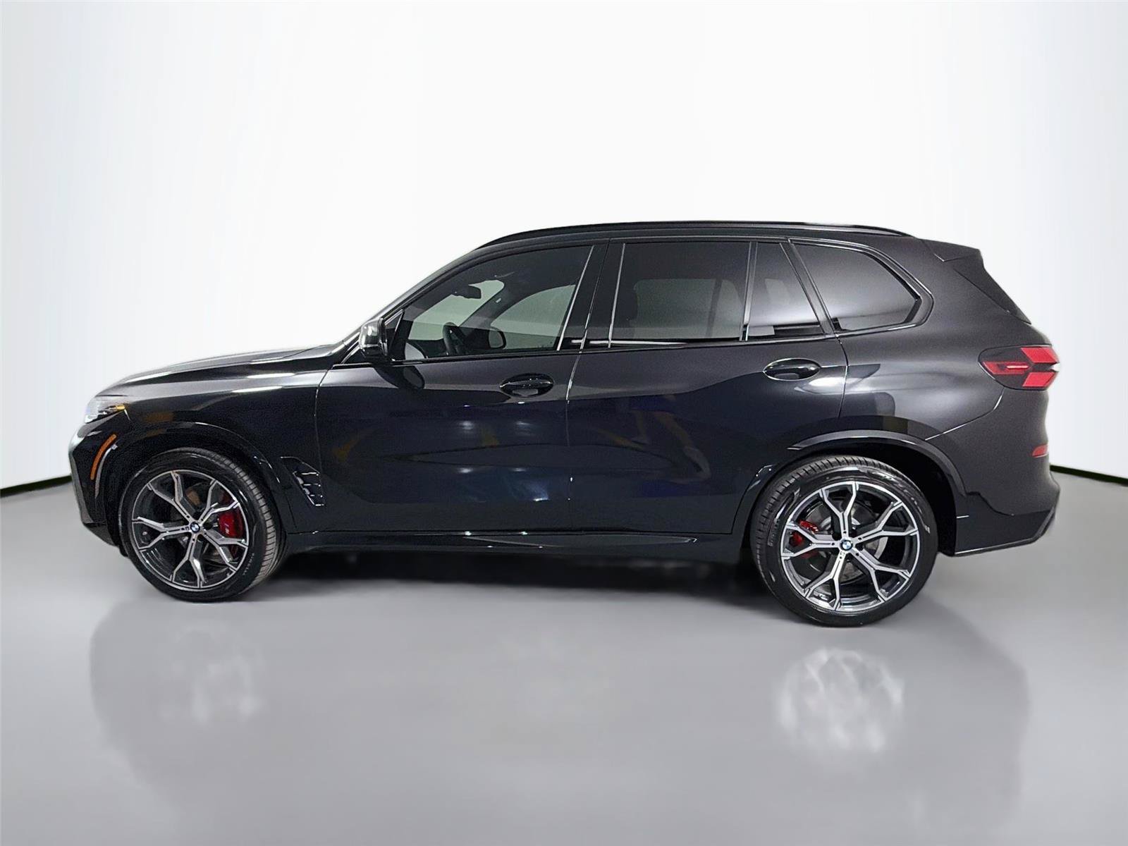 New 2026 BMW X5 xDrive40i w/ M Sport Package AWD/4WD image 8