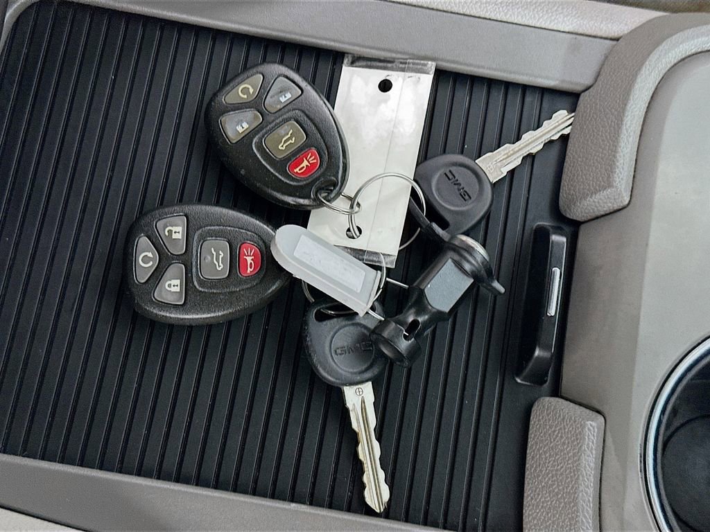 Used 2014 GMC Acadia SLT image 35