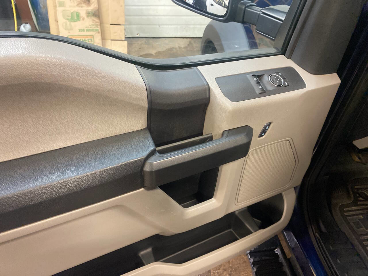 Used 2019 Ford F550 2WD Regular Cab Super Duty image 17