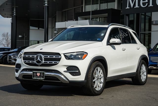 Used 2024 Mercedes-Benz GLE 450e 4MATIC image 3