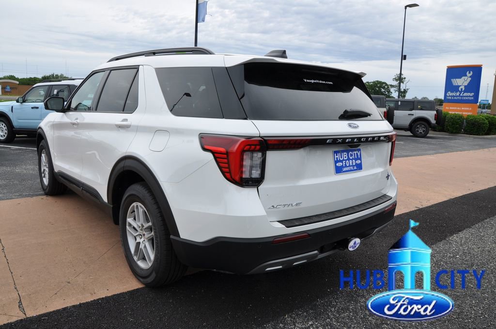New 2026 Ford Explorer Active w/ Active Comfort Package RWD image 3