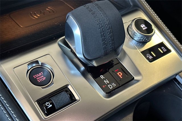 New 2026 Jaguar F-PACE R-Dynamic S image 21