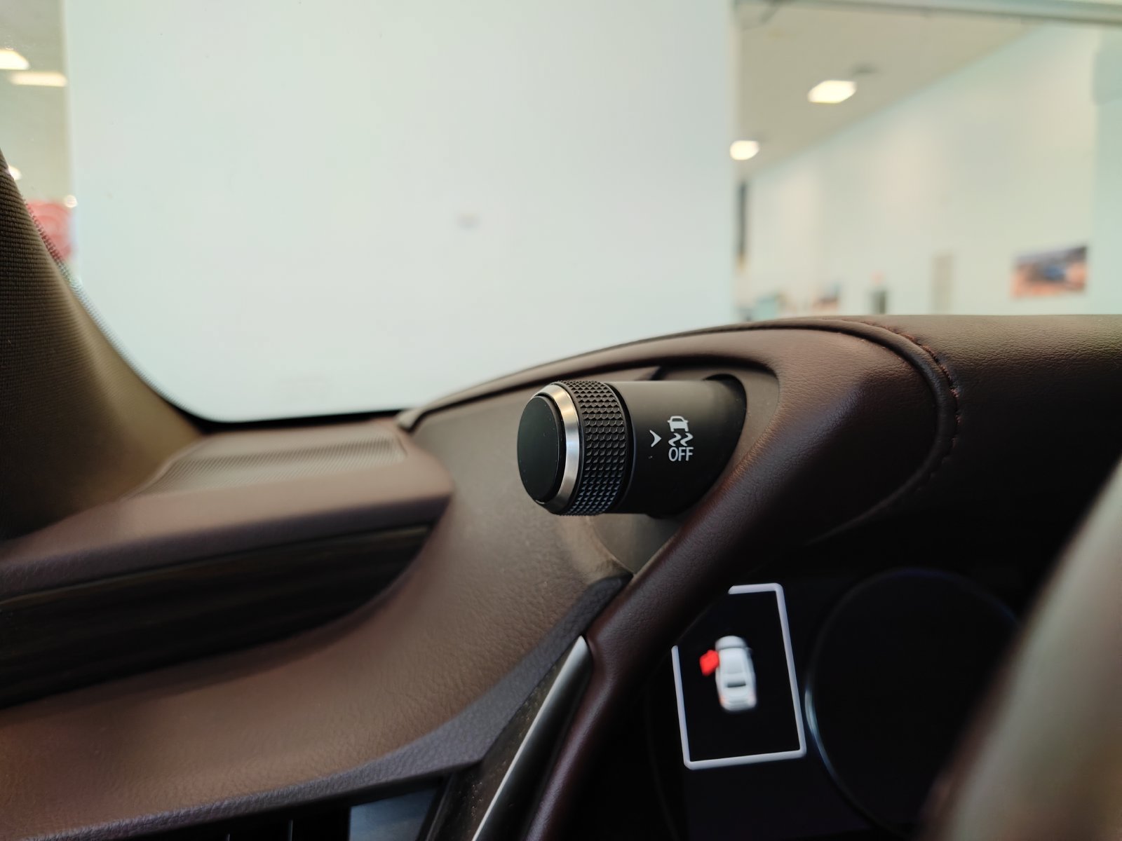 Used 2019 Lexus ES 300h w/ Premium Package FWD image 40