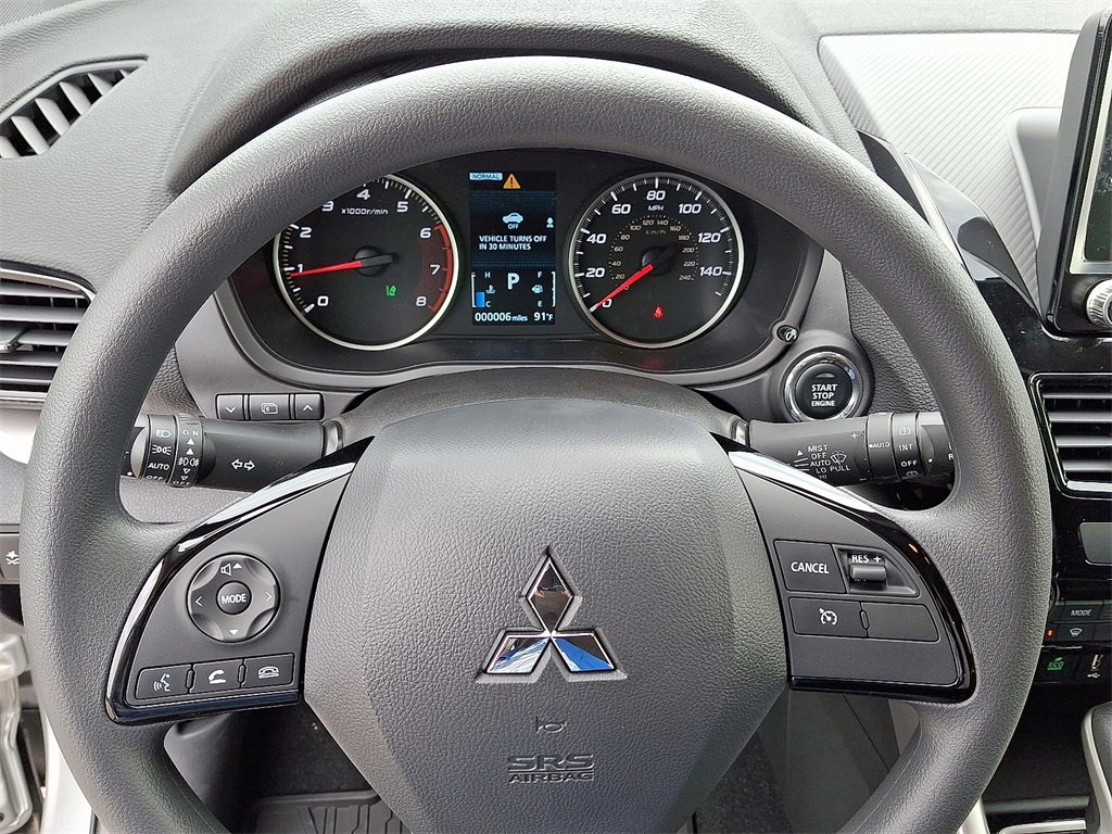 New 2025 Mitsubishi Eclipse Cross LE image 8