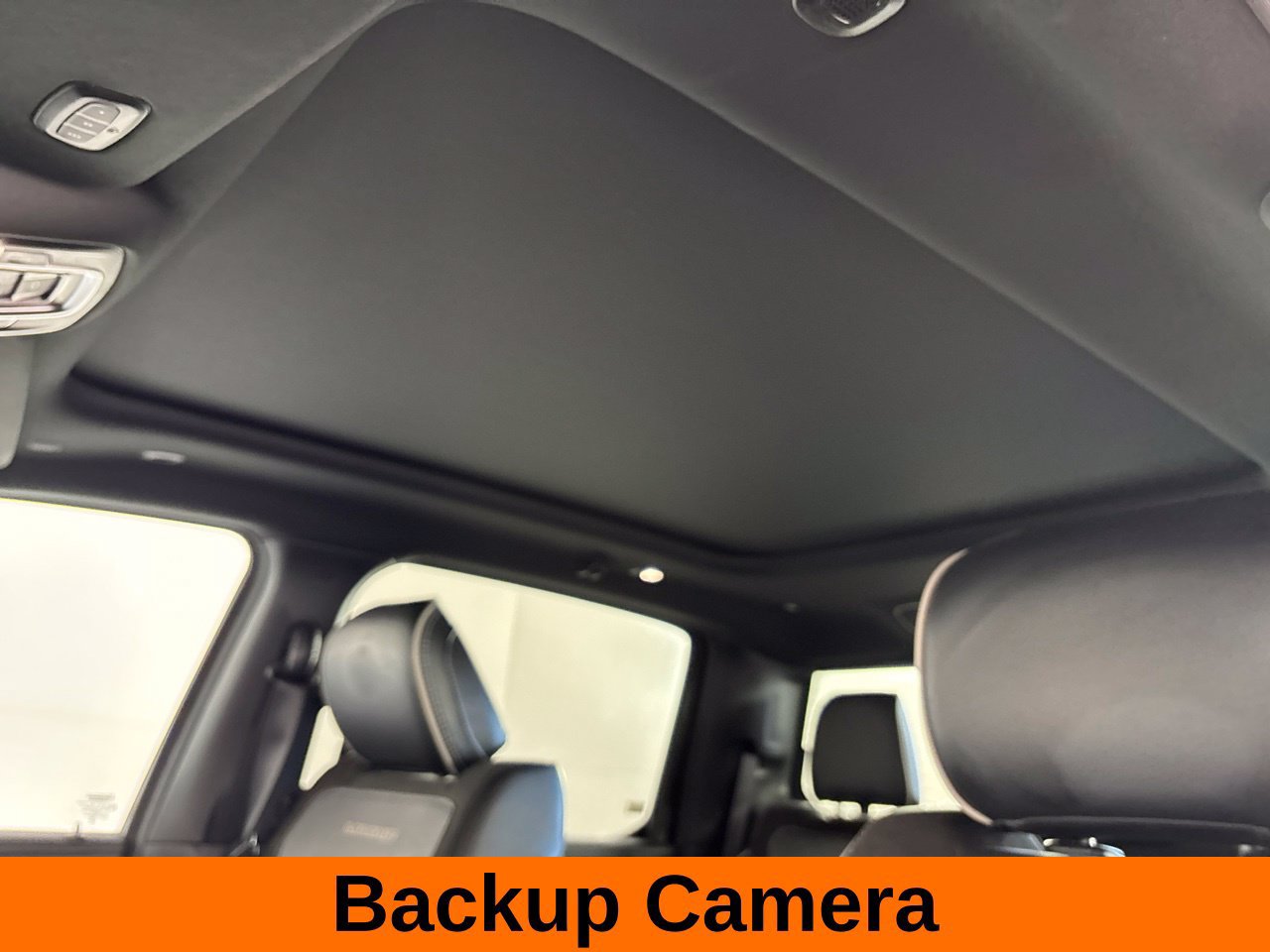 Used 2024 RAM 1500 Laramie AWD/4WD image 14
