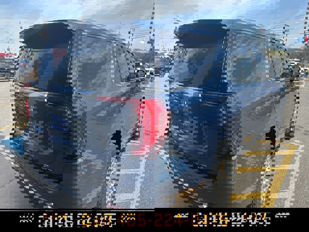 New 2026 GMC Yukon Denali w/ Sun & Power Step Package AWD/4WD image 5